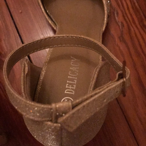 Almost new heels - Picture 3 of 5